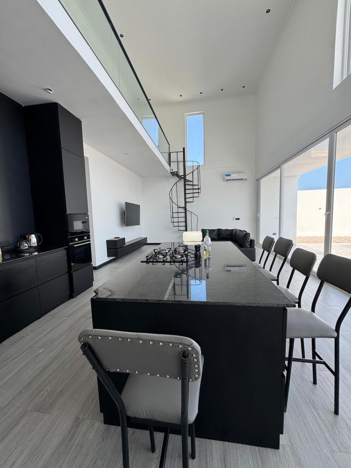 Jumbo Villa, Apartamento